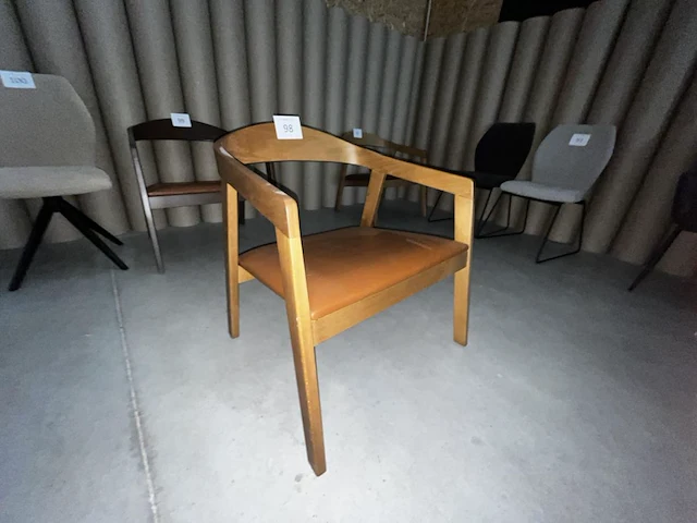 1 stoel met lederen bekleding - afbeelding 2 van  5