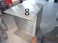 1 strijkijzer tafel 80/64/72 met de storm merk, 2 krukken, 2 stoelen - afbeelding 1 van  7