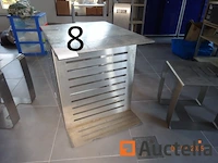 1 strijkijzer tafel 80/64/72 met de storm merk, 2 krukken, 2 stoelen - afbeelding 7 van  7