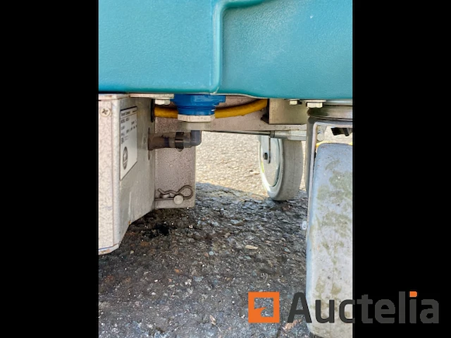 1 stuks tennant 443c-4 schrobzuigmachine - afbeelding 6 van  25
