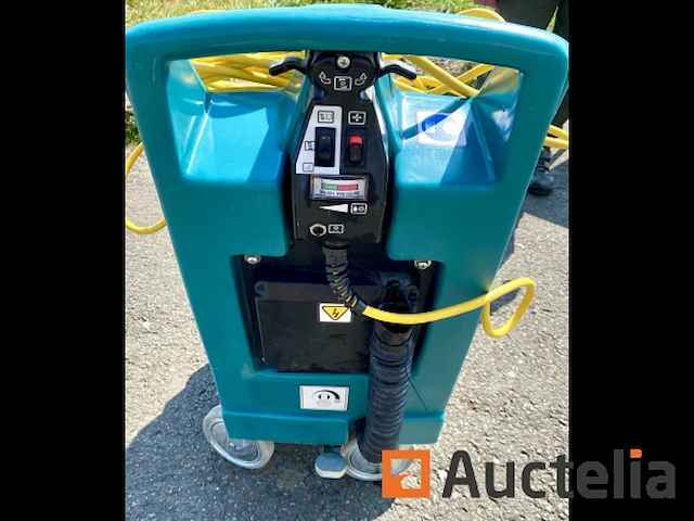 1 stuks tennant 443c-4 schrobzuigmachine - afbeelding 7 van  25