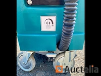 1 stuks tennant 443c-4 schrobzuigmachine - afbeelding 10 van  25