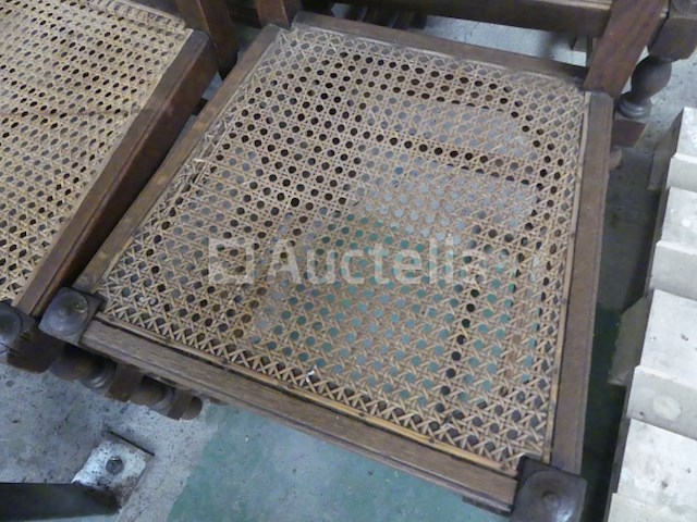 1 tafels + 4 stoelen + 2 vintage fauteuils - afbeelding 5 van  6