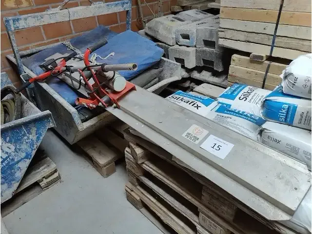 1 trilbetondekvloer machine hervisa perles - afbeelding 6 van  7