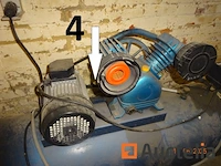 1 tweekoppige compressor