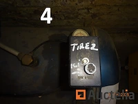 1 tweekoppige compressor - afbeelding 2 van  3