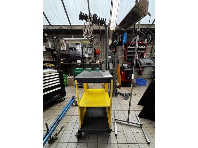 1 verrijdbare kar - afbeelding 1 van  2