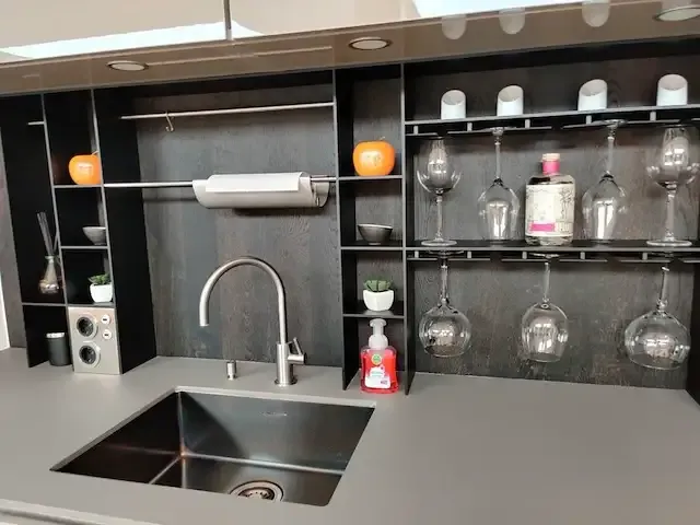 1 volledige demo keuken met apparatuur - afbeelding 15 van  62