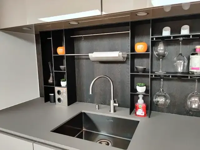 1 volledige demo keuken met apparatuur - afbeelding 16 van  62
