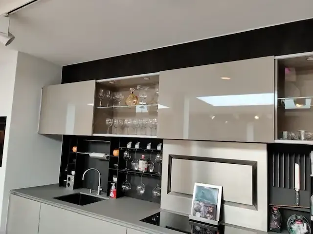 1 volledige demo keuken met apparatuur - afbeelding 19 van  62