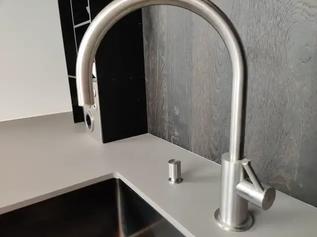 1 volledige demo keuken met apparatuur - afbeelding 26 van  62