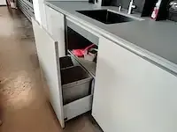 1 volledige demo keuken met apparatuur - afbeelding 30 van  62