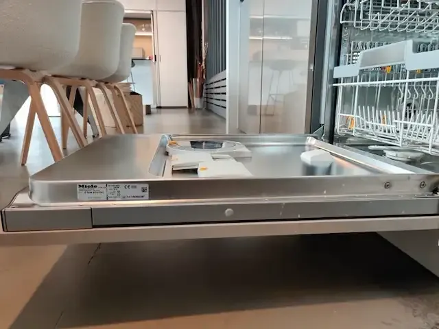 1 volledige demo keuken met apparatuur - afbeelding 32 van  62