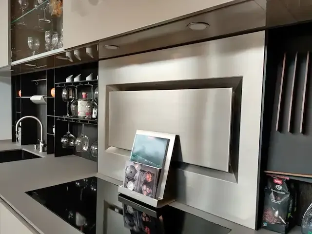 1 volledige demo keuken met apparatuur - afbeelding 40 van  62