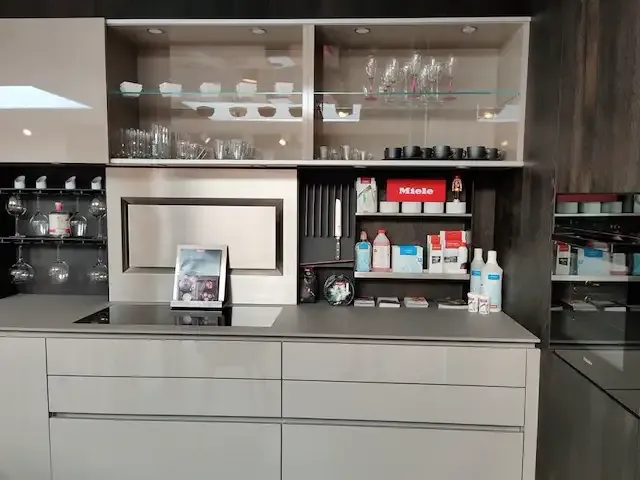 1 volledige demo keuken met apparatuur - afbeelding 43 van  62