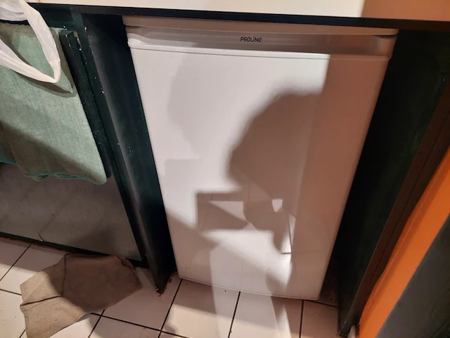 1 volledige inhoud bijkeuken, bureau en kelder - afbeelding 5 van  40