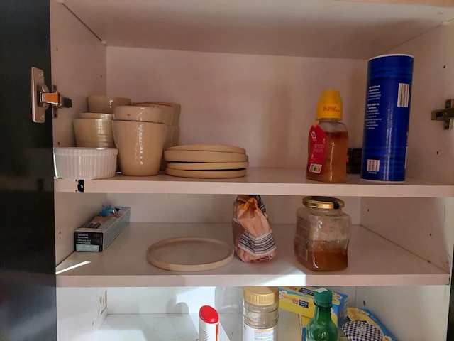 1 volledige inhoud bijkeuken, bureau en kelder - afbeelding 7 van  40