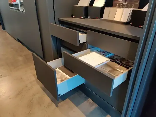 1 volledige keuken met apparatuur - afbeelding 23 van  103