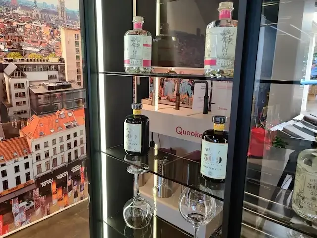 1 volledige keuken met apparatuur - afbeelding 81 van  103