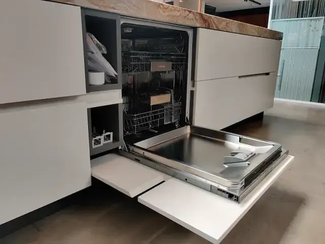 1 volledige keuken met apparatuur - afbeelding 47 van  63