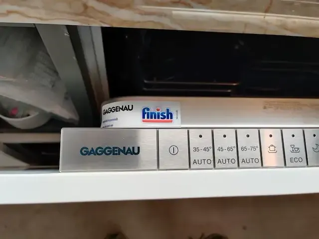 1 volledige keuken met apparatuur - afbeelding 51 van  63