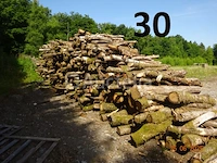 1 voorraad hout over een lengte van +/- 11m bij een hoogte van 2m50 - afbeelding 1 van  3