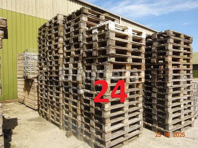 1 voorraad pallets, d.w.z. +/- 350 euro pallet en +/- 100 diverse pallets - afbeelding 1 van  6