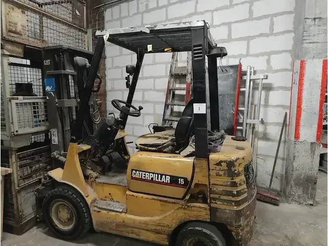 1 vorklift caterpillar 4m15a43 - afbeelding 9 van  19