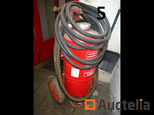 1 waterblusser op wielen, type aqua 50 m1 van het merk sicli - afbeelding 3 van  3