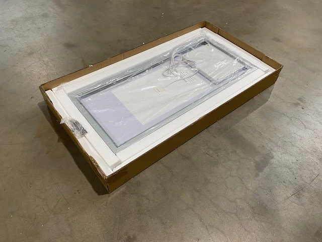 1 x 45cm led spiegel met zwart frame - afbeelding 8 van  9