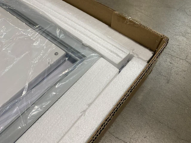 1 x 45cm led spiegel met zwart frame - afbeelding 9 van  9