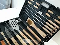 1 x bbq set 18 delig in pvc koffer - afbeelding 3 van  3