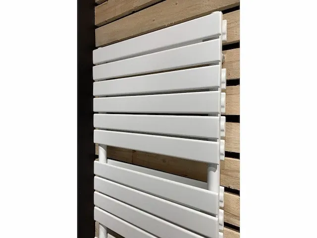 1 x h1760xb600 mat wit dubbele badkamerradiator farko - afbeelding 3 van  4