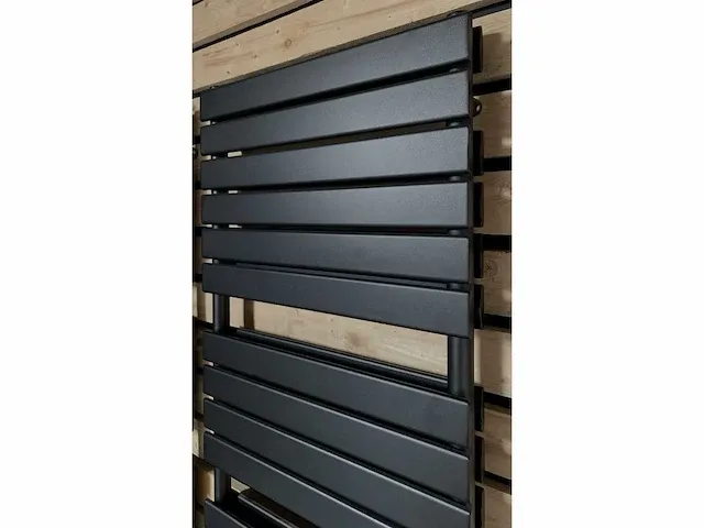 1 x h1760xb600 mat zwart dubbele badkamerradiator farko - afbeelding 2 van  4