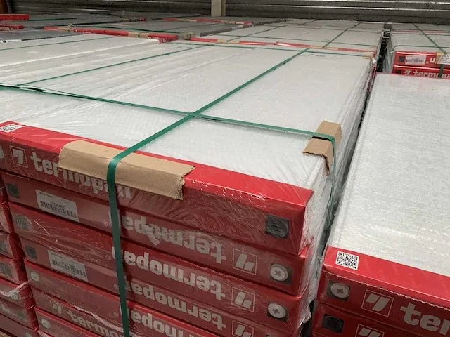 1 x h1800xb500 mat zwart vlakke verticale radiator plano - afbeelding 5 van  5
