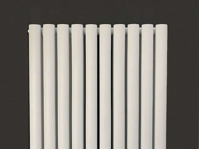 1 x h1800xb600 dubbele design radiator rondo mat wit - afbeelding 1 van  4