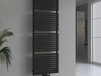1 x h1800xb600 mat zwart handdoekradiator verezzo - afbeelding 1 van  3