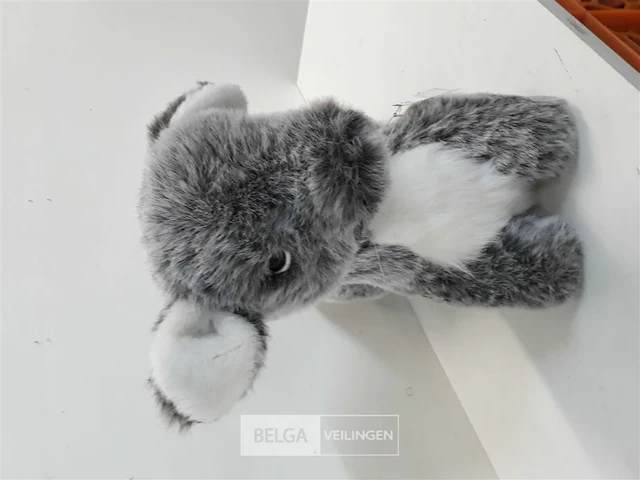 1 x hert liggend 35 cm met zachte haren - afbeelding 3 van  3