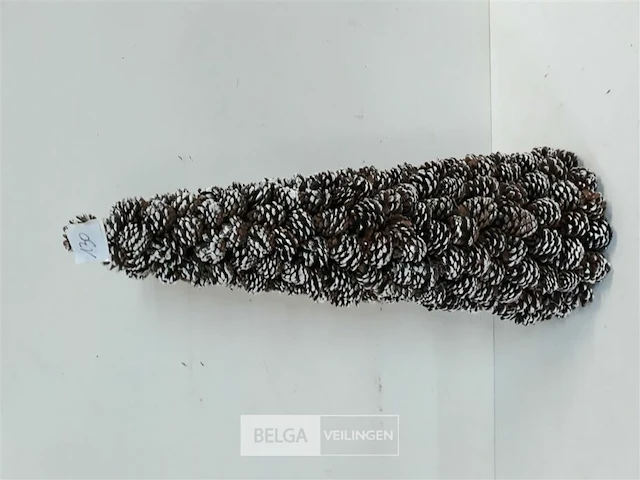 1 x kegel met dennenknoppen 57 cm - afbeelding 1 van  3
