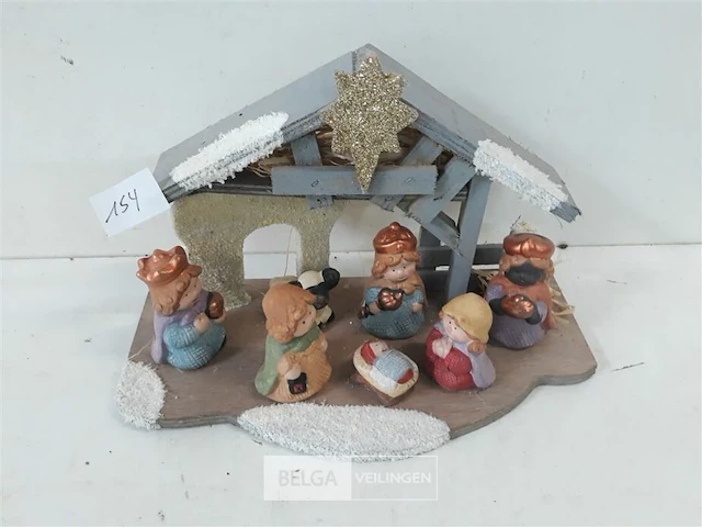 1 x kerststal + verlichting met figuurtjes - afbeelding 1 van  3