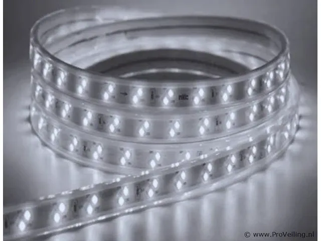 1 x led strip 25m - waterdicht (ip65) - warm wit/wit - afbeelding 2 van  6