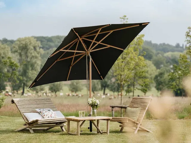 1 x parasol 2,5m hout - lichtgrijs - stalen voet 35kg zwart - afbeelding 5 van  20