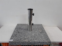 1 x parasolvoet graniet 30 kg 45x45x5 cm - afbeelding 1 van  2