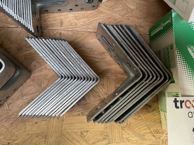 1 x partij balkdragers; nagelpluggen - afbeelding 8 van  12