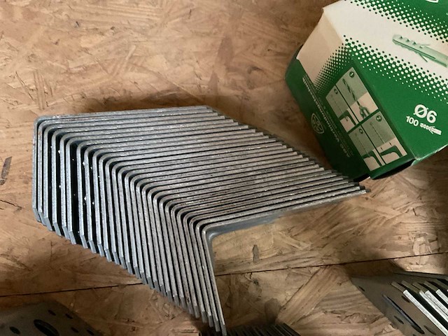 1 x partij balkdragers; nagelpluggen - afbeelding 10 van  12