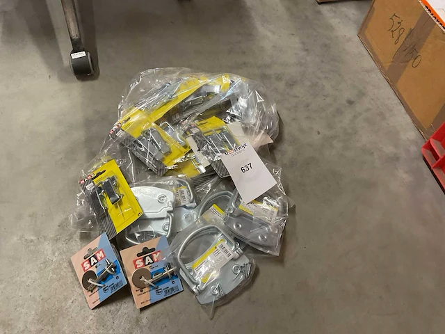 1 x partij bevestigingsmaterialen - afbeelding 1 van  7
