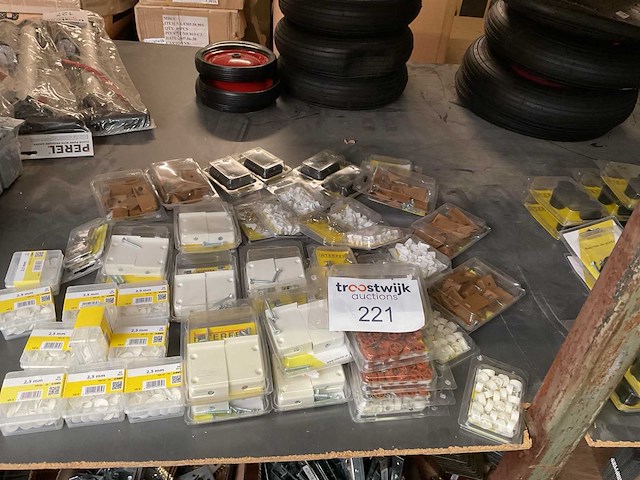 1 x partij bevestigingsmaterialen - afbeelding 1 van  12