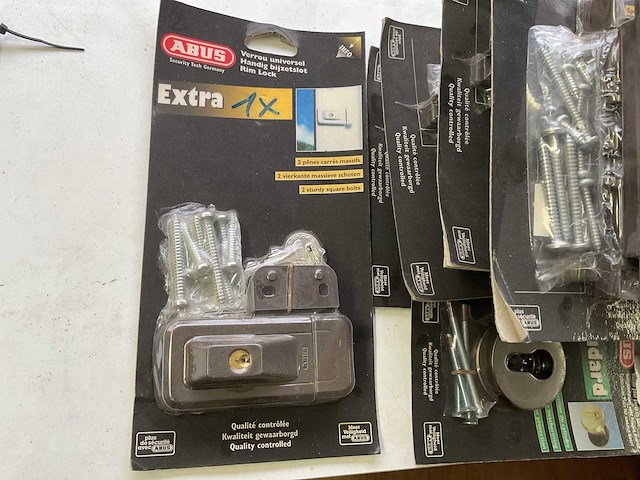 1 x partij bijzetsloten; raambeveiligers; veiligheidsrozetten - afbeelding 2 van  9