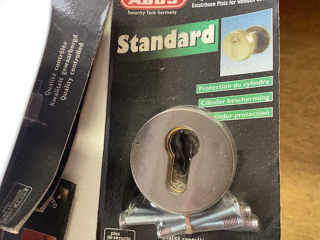 1 x partij bijzetsloten; raambeveiligers; veiligheidsrozetten - afbeelding 9 van  9