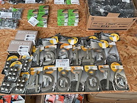 1 x partij huisnummers; kapstokken - afbeelding 1 van  10